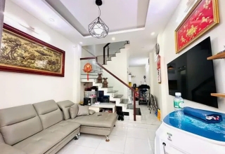 SIÊU PHẨM  QUANG TRUNG , GÒ VẤP,  3 TẦNG , P11, VỊ TRÍ ĐẮC ĐỊA. 