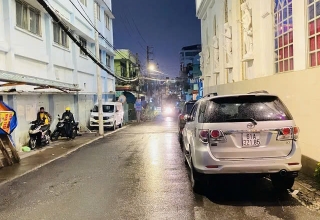 Bán Nhà Bình Thạnh - Hẻm Xe Hơi - 51m² Nở Hậu Nhẹ Tài Lộc Chỉ 6,9 Tỷ. 